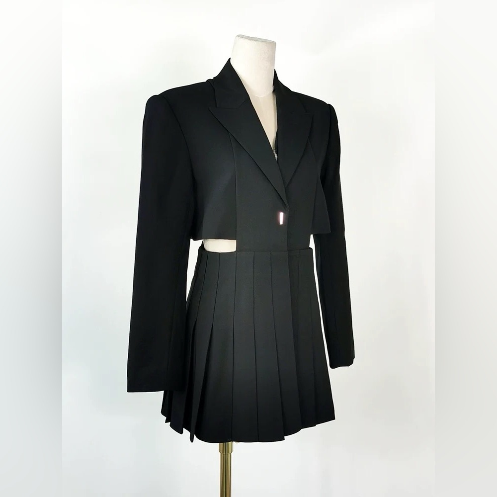 Two-piece casual suit